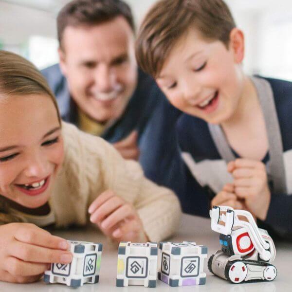 A Fun & Educational Toy Robot for Kids 3